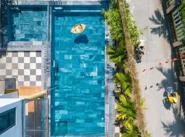 The Lancelynk Boutique & Pool - Bar Hoi An