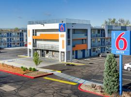 Motel 6- Denver, CO Downtown, hotel v destinácii Denver
