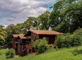 Las Cabañas Encantadas de Nindirí, hotel in Nindirí