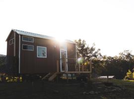 Kookaburra Tiny House by Tiny Away, hotell sihtkohas Palmwoods