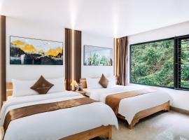 Cat Ba Rose Nhung Hotel, hotel em Ilha de Cát Bà