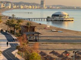 Wave Beachfront Apartments, hotel in Durrës