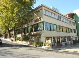 Minaides Hotel