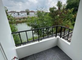 Comfy Hotels Suvarnabhumi Airport, hôtel à Samut Prakan