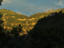 Quillmito Wasi, hotel v destinaci San Carlos