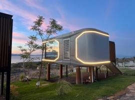 LUA Capsule Rooms, hôtel à San Luis Soyatlán