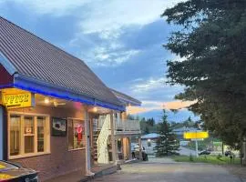 Athabasca Hillside Motel