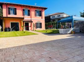 Airport Flower Rooms, ξενοδοχείο σε Ronchi dei Legionari
