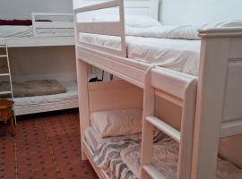 Hostel Banana tanger, hotel en Tánger
