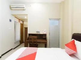 SUPER OYO 890 Dewi Fortuna Guest House