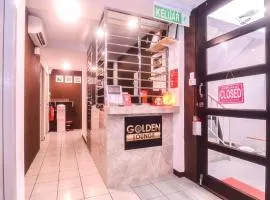 Super OYO 89465 Golden Lounge
