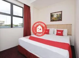 OYO 89968 Sri Sutra Hotel