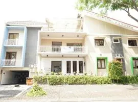 OYO 92863 Hotel Blessing