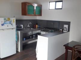 OASIS JENY Apartamento con entrada independiente，位于比亚米尔港的酒店