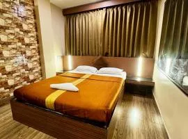 Silver Line Hotel - Nr Netaji Subhash Chandra Bose International Airport with Airport Drop