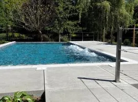Hostellerie La Claire Fontaine, Logis hôtels & Spa