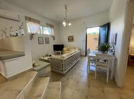 Paulina's Little House, hotel in Politiká