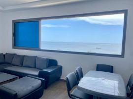 Luxury beach apartment in Kerkennah, ξενοδοχείο σε Ouled Kacem