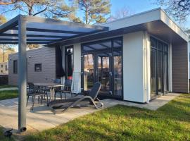 Bospark Het Groene Hert nummer 103, hotel v destinaci Haarle