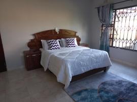 Chic Modern Escape, hotel in Lusaka