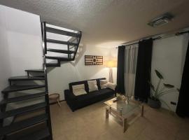 Tu Espacio RE - Casa cerca del Aeropuerto, ξενοδοχείο στο Σαντιάγο