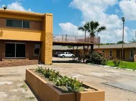 EXPRESS INN & Suites