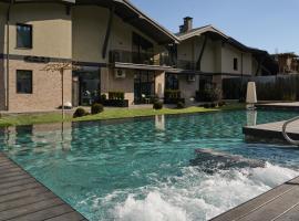 Twins Hotel & Spa, hotel v destinaci Bukovel