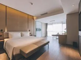 苏州工业园区时尚舞台奥特莱斯亚朵酒店