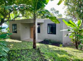 Rwengaju guest home, hotel in Fort Portal