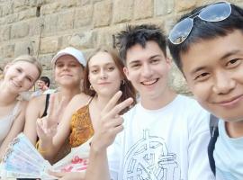 Backpacker's Utopia Youth Hostel，位于广州的酒店