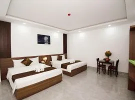 Miss Hotel