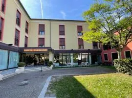 Hotel Clementi