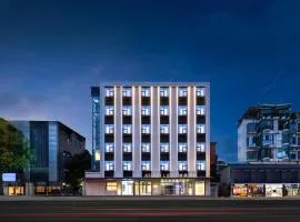 Atour Light Hotel Chengdu Wenshuyuan Liangjiaxiang Subway Station