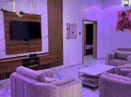 Modern Apartment in Ikeja, Lagos, hotel v destinaci Iseri