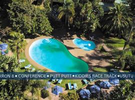 Safari Hotel & Convention Centre, ξενοδοχείο σε Ράστενμπεργκ