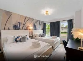 2 BR 1 & half Bath Retreat, Sleeps 7, only 3 Miles to Ark!