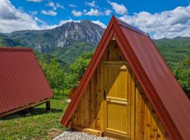 Mountain Camp Outdoor Tara, hotel v destinaci Tjentište