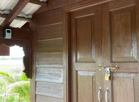 Chinta Chinta Cottage Chalet Kayu, hotel in Arau