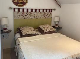 La Petite Bergère, Hotel in Saint-Méloir-des-Ondes