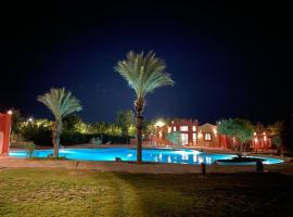 Sokoon, ξενοδοχείο σε Aţ Ţabarānī