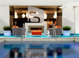 Calgary में, होटल Aloft Hotel Calgary University