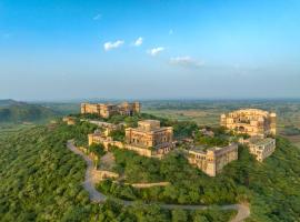 Neemrana's - Tijara Fort Palace, ξενοδοχείο σε Alwar