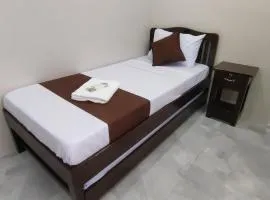 Jmorino Pension House Palawan City Center