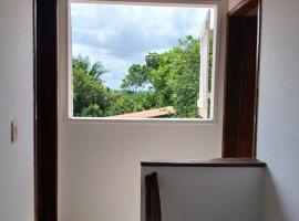 Boipeba Apartamento TERRA com varanda e cozinha ao ar livre, hôtel à Cairu