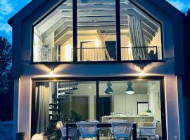 Hampton Zalew Zegrzyński, hôtel à Cupel