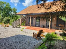Oberża pod Złotym Prosiakiem, Hotel in Nieborów