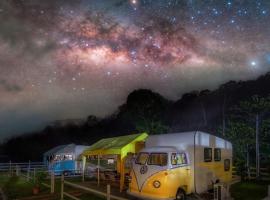 The Starry Campervans Cameron Highlands, hotel en Cameron Highlands