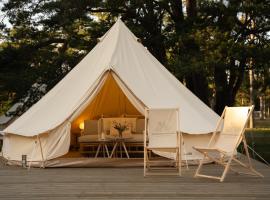 Sandvikens Strandby, hotel in Katthammarsvik