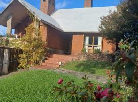 La Casa del Bosque, hotel v destinaci Balneario Ipora
