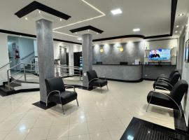 Hotel Monteneve, отель в городе Сан-Паулу